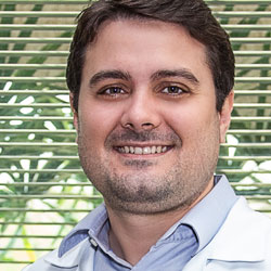 Dr. Ricardo Caramanti