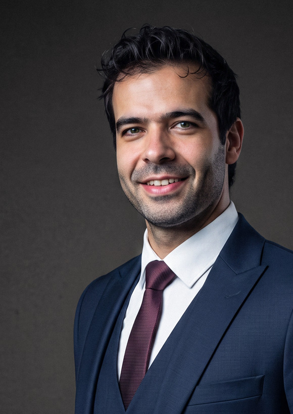 Dr. Pedro Benatto, advogado trabalhista e professor, entrevistado da Revista Angel