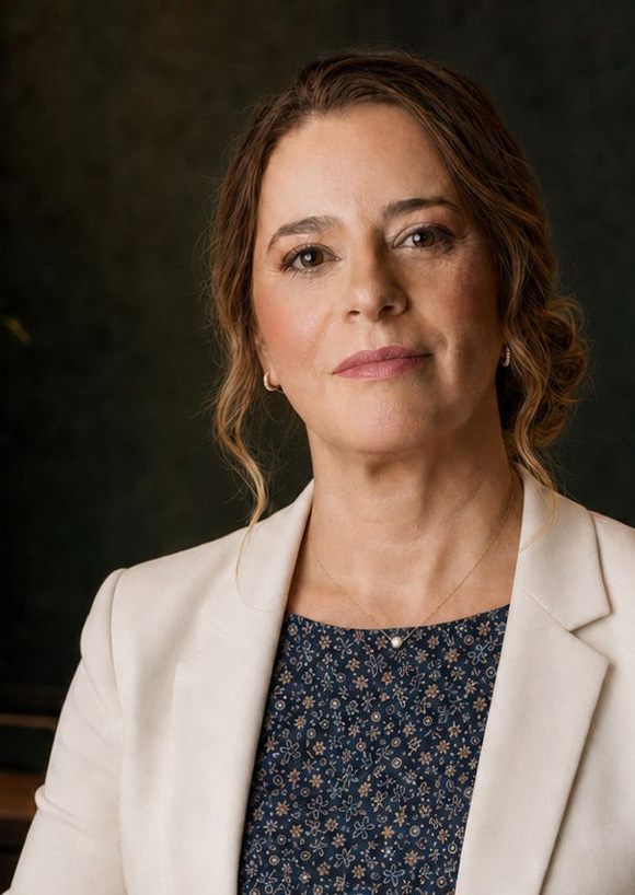 Dra. Roberta Soares da Silva, autora do editorial sobre inteligência artificial na Revista Angel